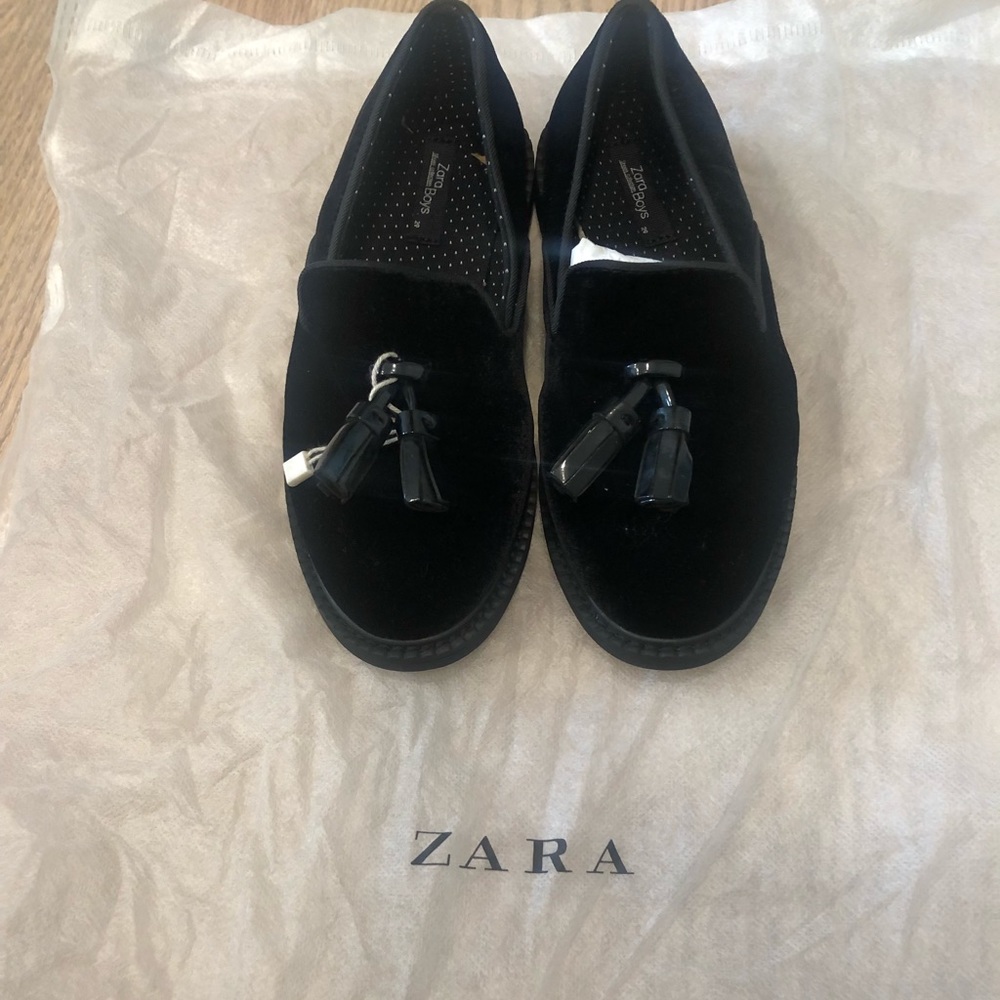 Zara NIB Black Suede Loafers w/ Tassels Sz. 29EU / 11.5 US